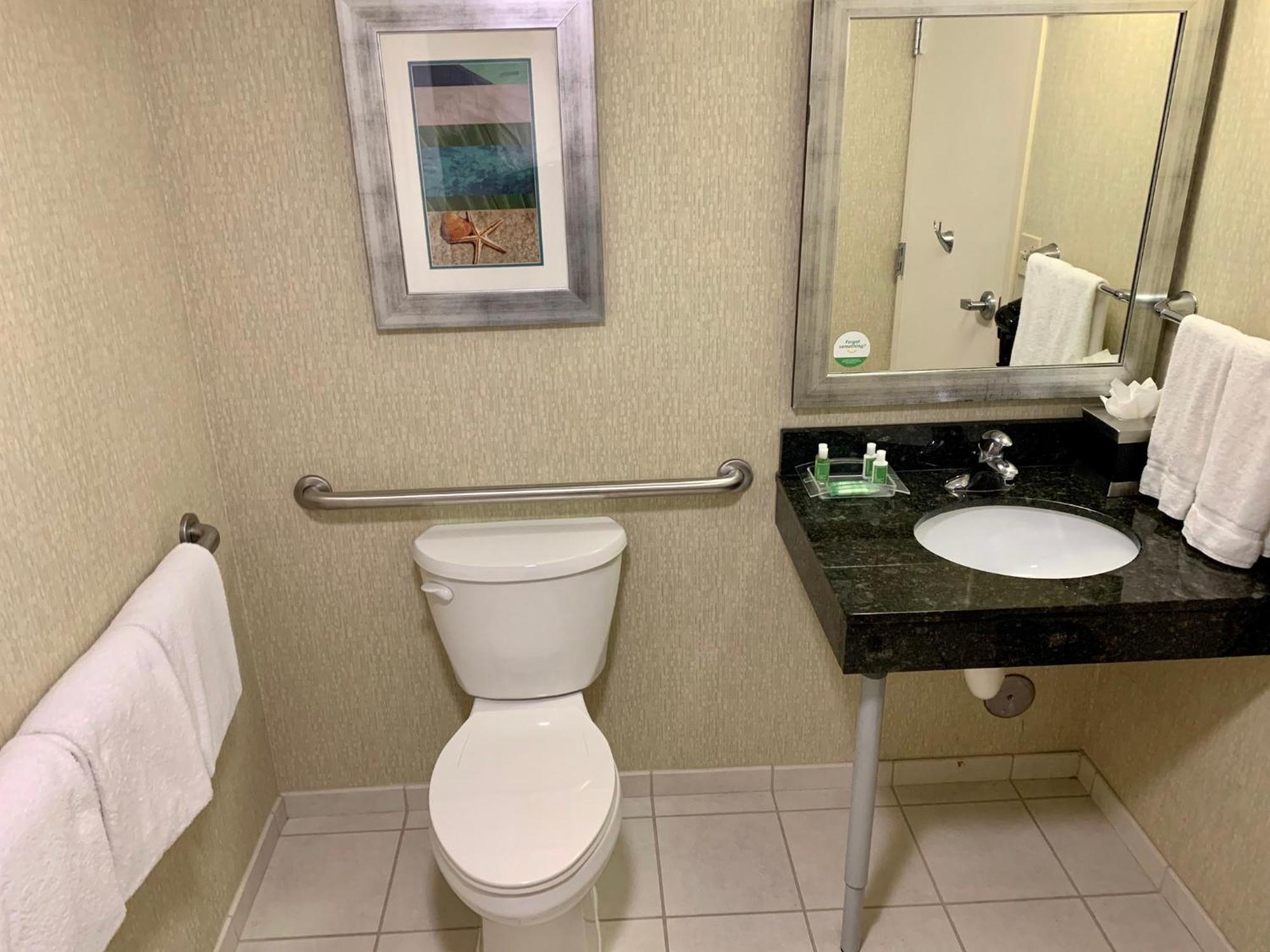 Holiday Inn & Suites Virginia Beach - North Beach By Ihg Eksteriør bilde