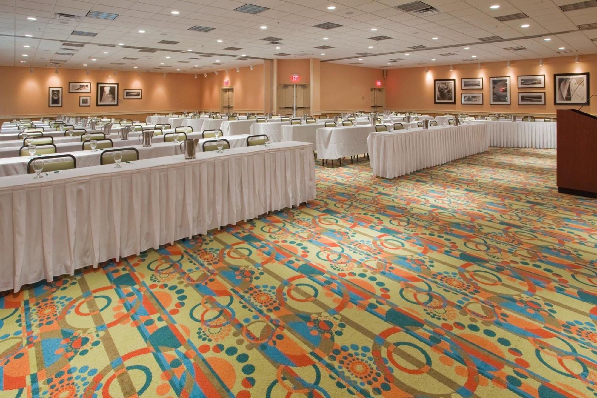 Holiday Inn & Suites Virginia Beach - North Beach By Ihg Eksteriør bilde