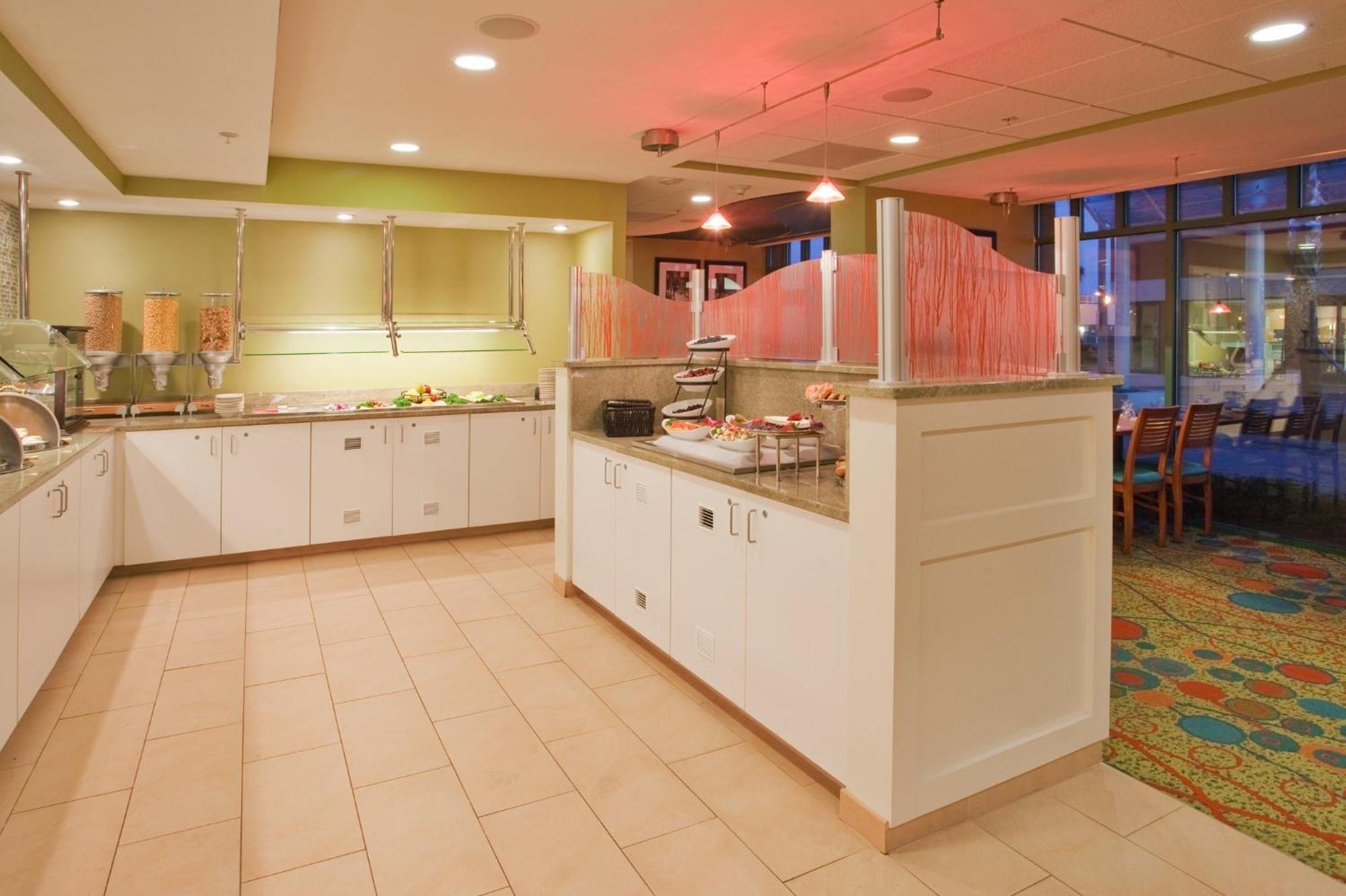 Holiday Inn & Suites Virginia Beach - North Beach By Ihg Eksteriør bilde